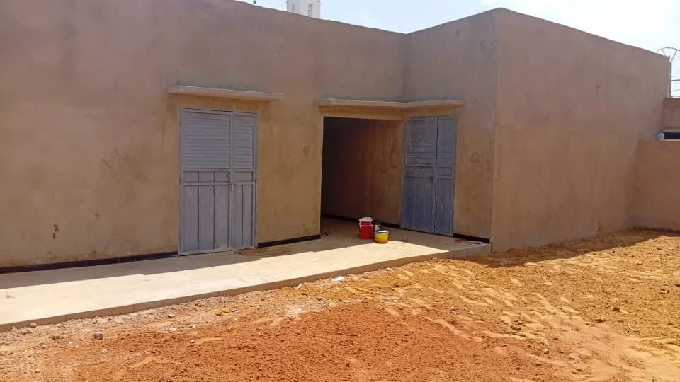 Electrificació sostenible del poble de Taïba Peulh (comuna de Ngueune Sarr, departament de Louga, Senegal) : energia per al futur.